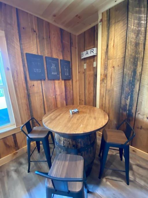 The Llaguna Lodge - New Cabin, Sleeps 10, Fire Pit, Hot Tub, In Blue Ridge , Ga 외부 사진